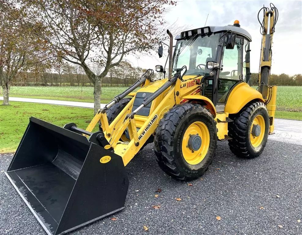 New Holland T4.115 Excavadora 40.220 €
