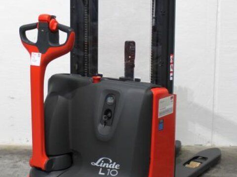 E-FARM: Linde l 10 1172 - Stivuitor - id XHSSFKD - 8.150 EUR - Anul: 2022 - Citeste ore: 846,Germania