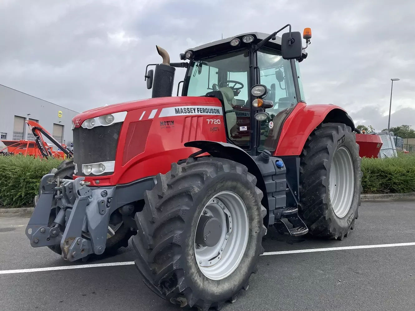 E-FARM: Massey Ferguson 7720 - Tractor - id F8XIGAH - 66.000 € - Año: 2016 - Horas: 5800,Francia