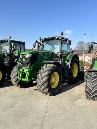 John Deere 6210 R Tractor €67,000