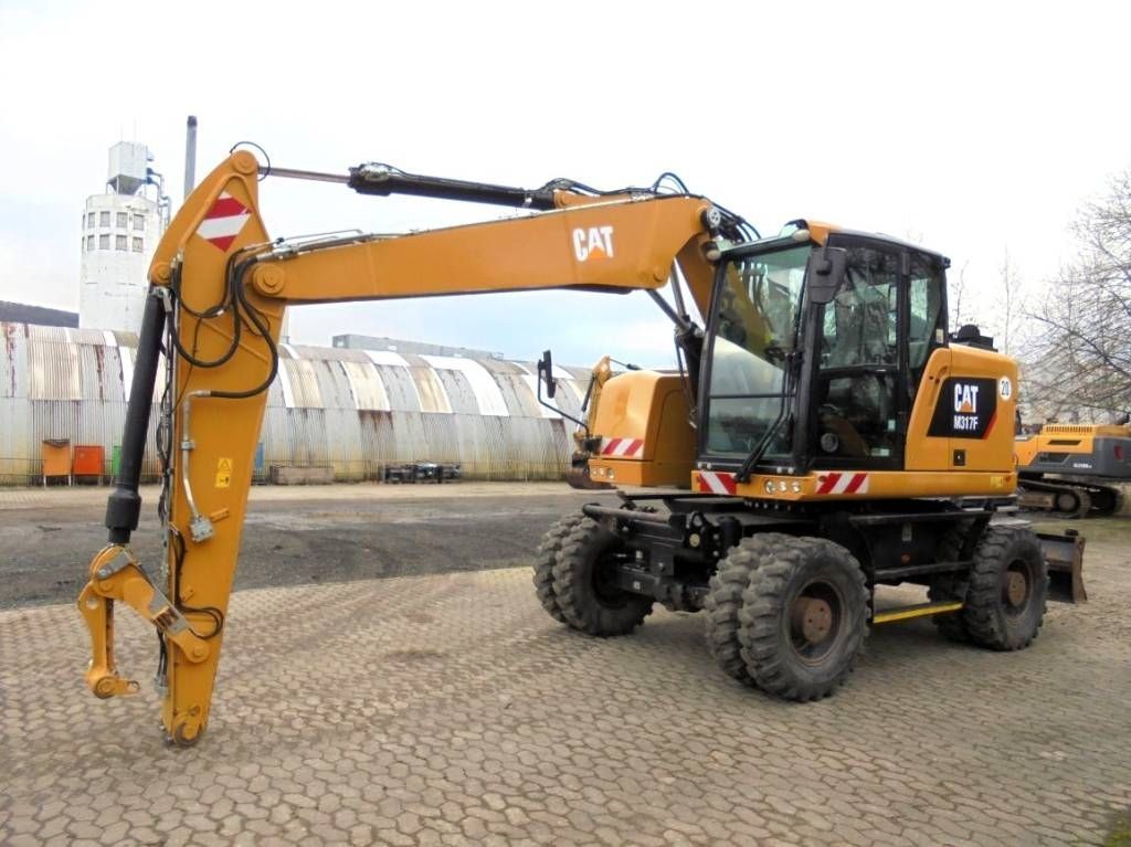 Caterpillar m 317 Pelleteuse sur roue