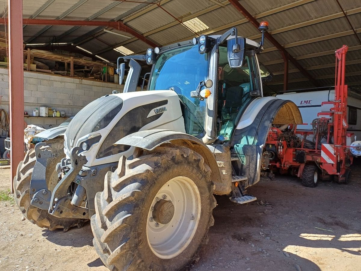 E-FARM: Valtra N135 Active - Tractor - id JVFGJDP - Year of construction: 2024 - Engine hours: 950,Engine power (HP): 135,France