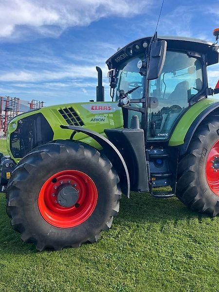 Claas Arion 660 Cmatic Traktor 137.190 €