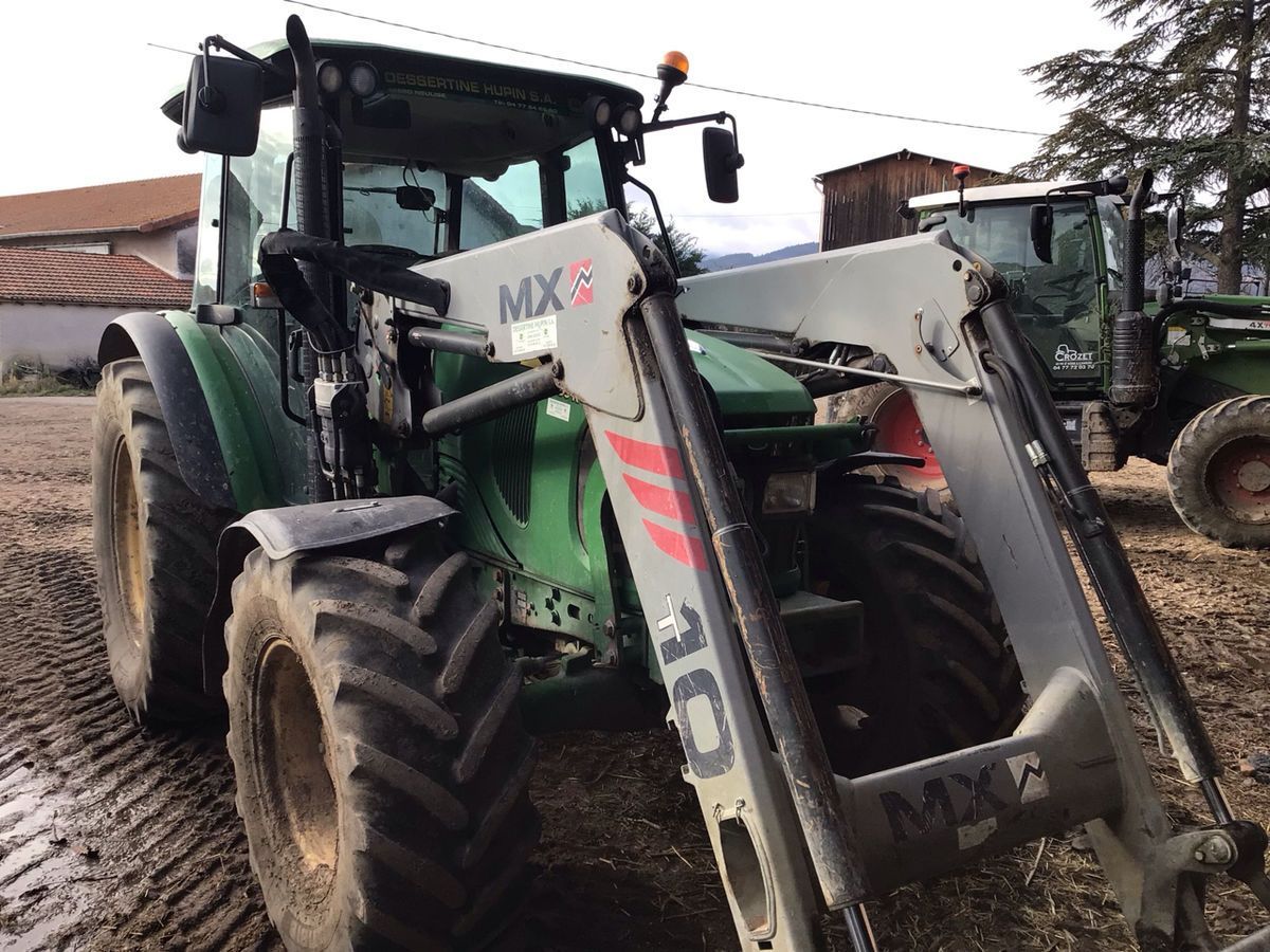 E-FARM: John Deere 5080 R - Traktor - id 8JMFIFR - Baujahr: 2010 - Abgelesene Motorstunden: 6.200,Motorleistung (PS): 80,Frankreich