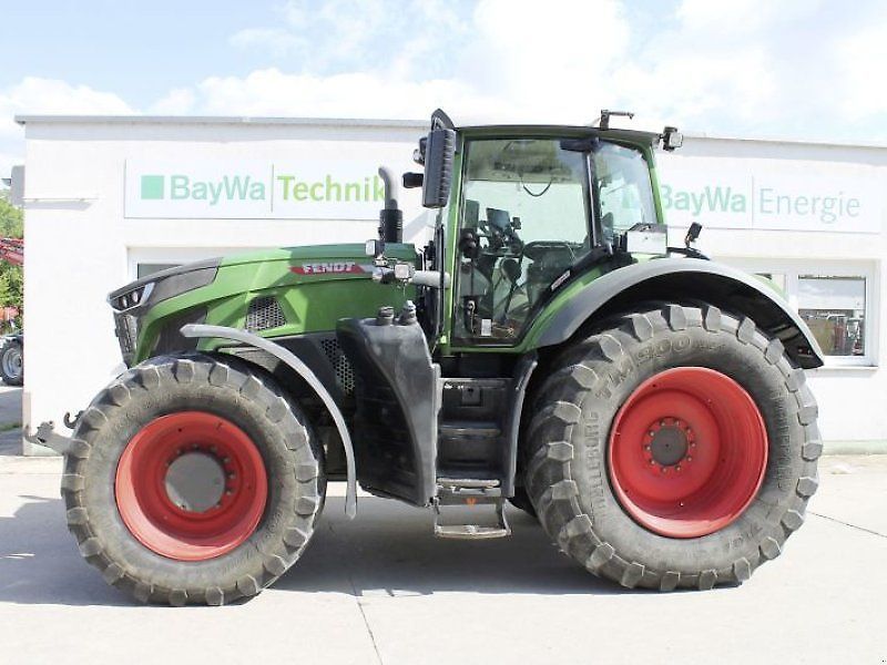 Fendt 933 Vario Profi Tractor €180,000