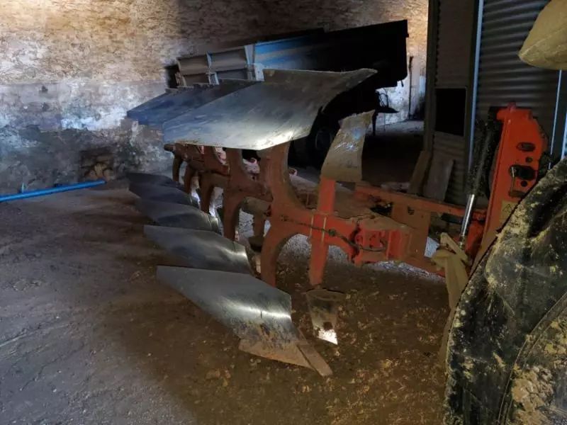 GREGOIRE BESSON ry7.516170100 Charrue 7 500 €