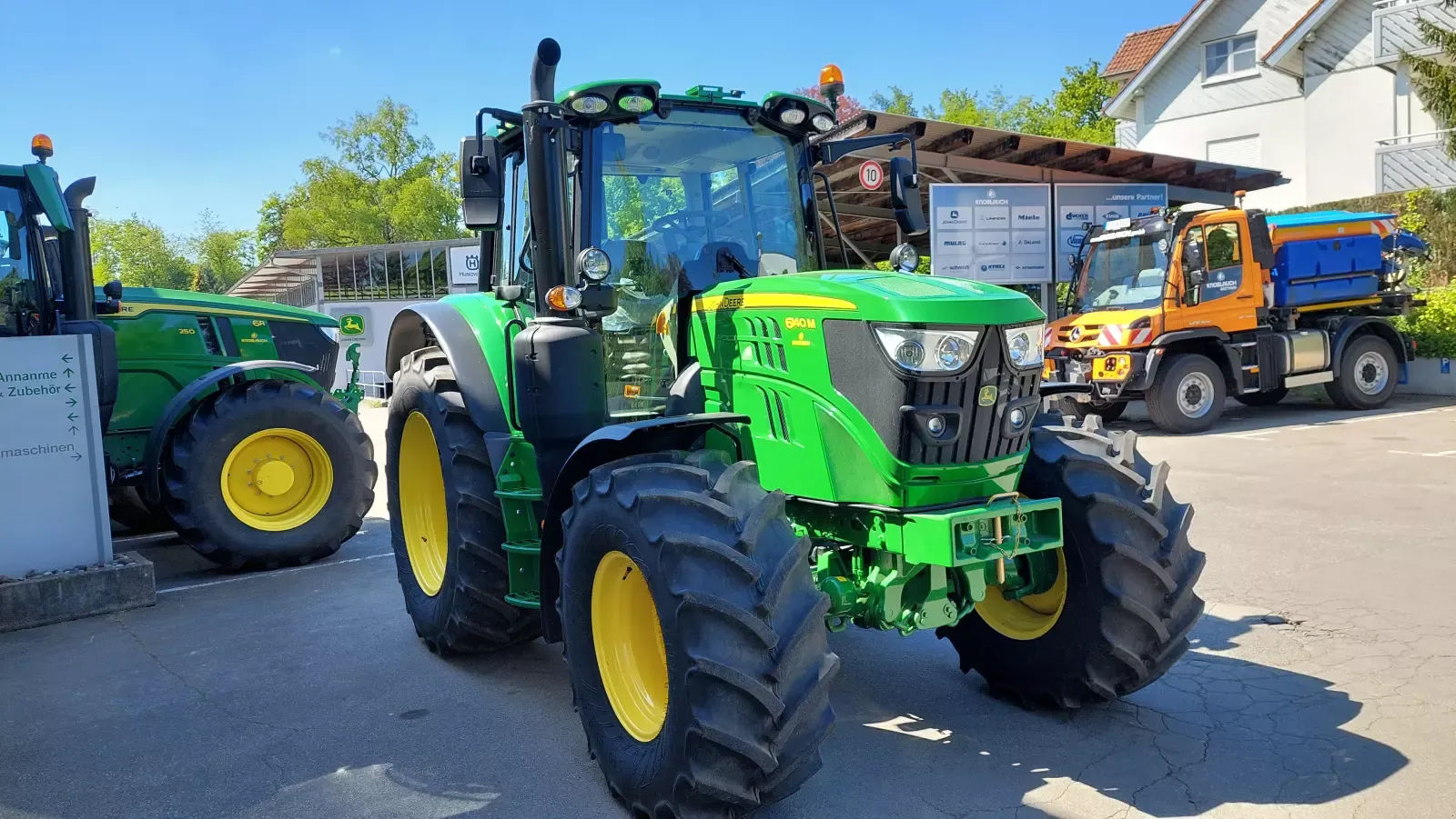 E-FARM: John Deere 6140 M - Traktor - id 3BBAW6J - 109 160 € - Rok produkcji: 2024 - Motogodziny: 15,Moc silnika: 140,Niemcy