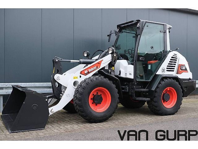 Bobcat L85 Wheel loader €43,500