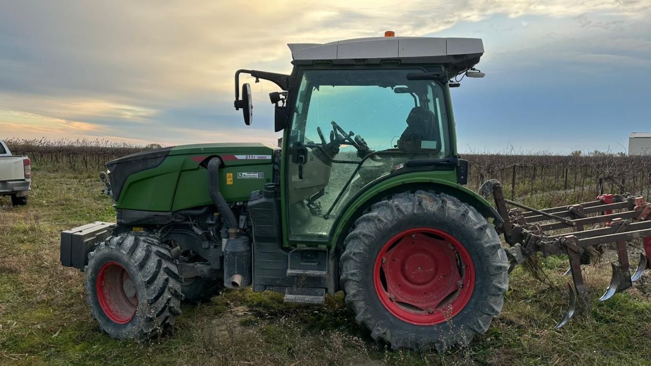 E-FARM: Fendt 211 Vario - Трактор - id PV9TDWV - 85 000 € - Година на построяване: 2021 - Работни часове на двигателя: 2312,Мощност на двигателя (HP): 110,Франция