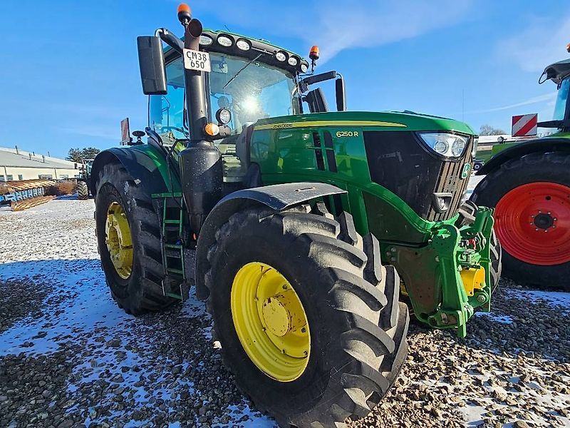 John Deere 6250 R Traktor 106.412 €