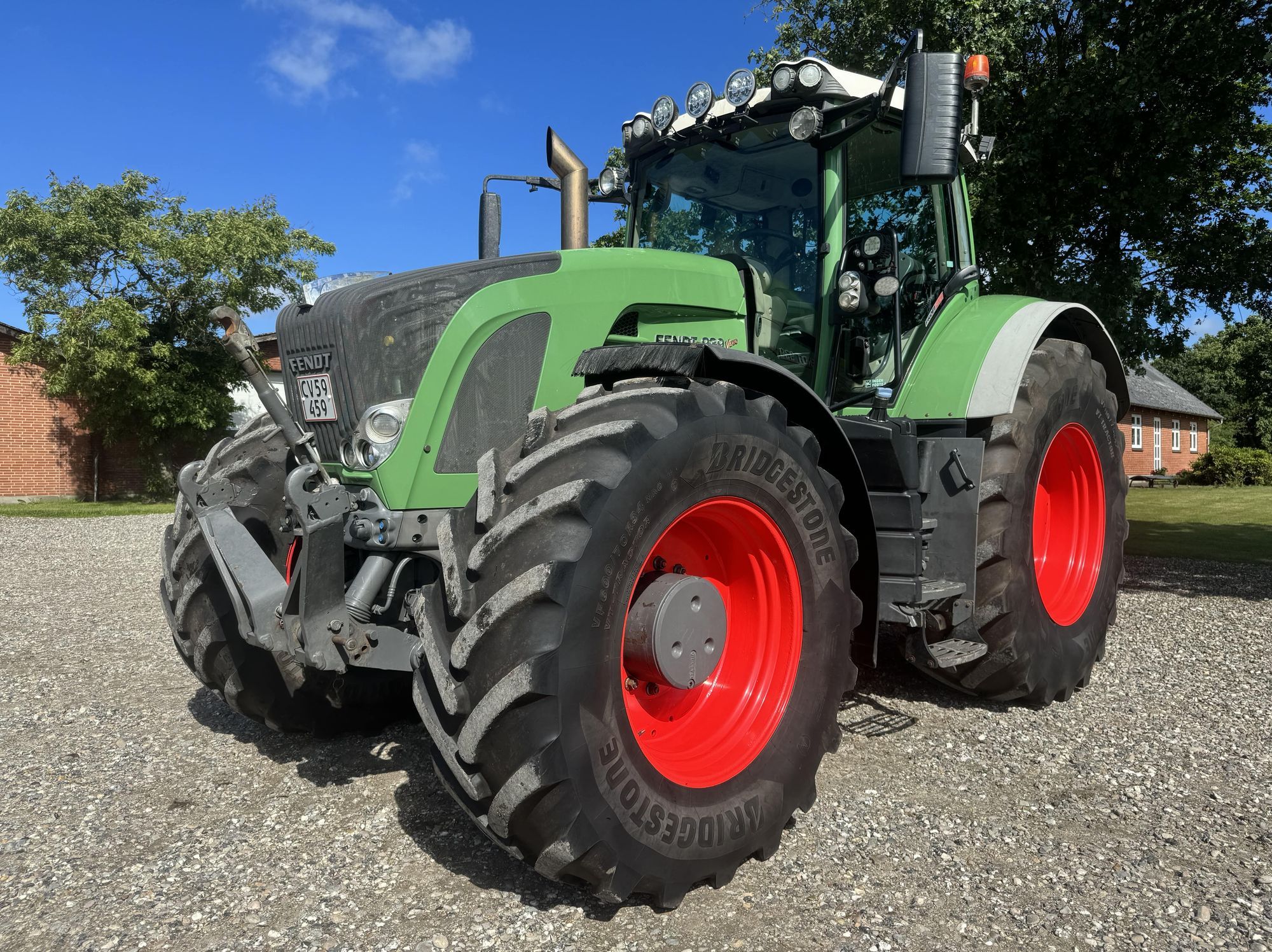 E-FARM: Fendt 939 Vario - Tractor - id NHZZD3D - 92.500 € - Año: 2013 - Horas: 9900,Potencia del motor: 390,Dinamarca