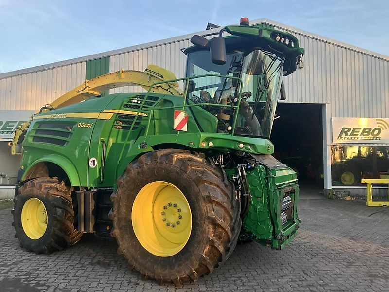 E-FARM: John Deere 8600 - Feldhäcksler (selbstfahrend) - id ZJEXVJ1 - 242.000 € - Baujahr: 2018 - Abgelesene Motorstunden: 3.830,Deutschland