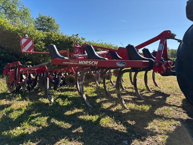 HORSCH Terrano 4 FX Cultivator €21,500