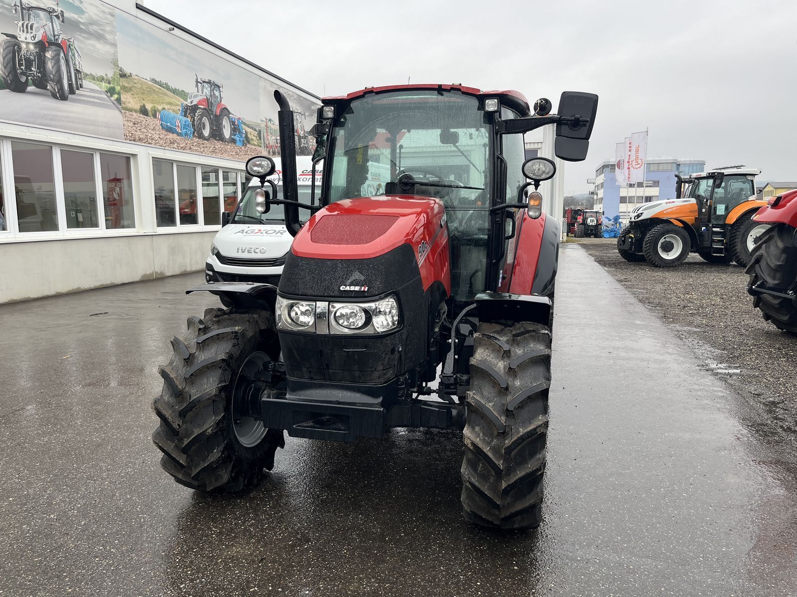 E-FARM: Case IH Farmall 90 - Tractor - id IUXQTS9 - €54,600 - Year of construction: 2022 - Engine hours: 30,Engine power (HP): 90,Austria