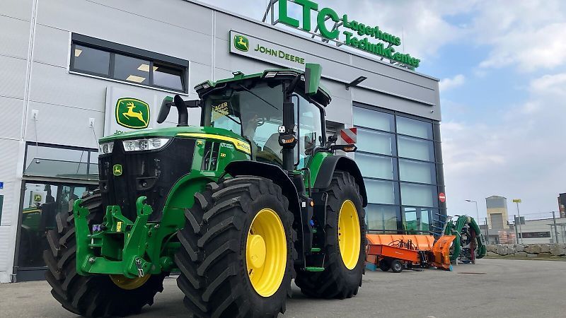 John Deere 7R 330 Tractor €268,500