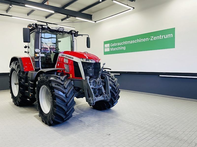 Massey Ferguson 8S.265 Traktor 136.975 €