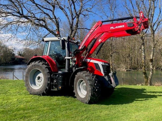 E-FARM: Massey Ferguson 6S.155 - Traktor - id SL2ICT1 - 108 000 € - Rok produkcji: 2023 - Motogodziny: 500,Moc silnika: 155,Francja