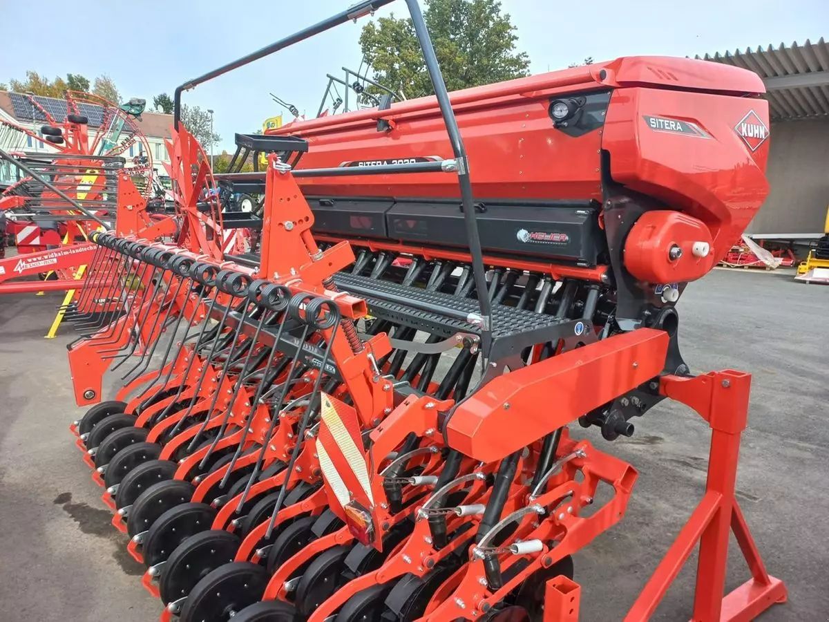 E-FARM: Kuhn Sitera 3030-24 - Drill - id CYRL879 - €21,583 - Year of construction: 2022 - Austria