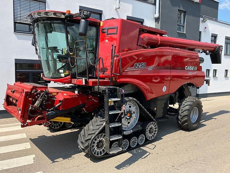 E-FARM: Case IH Axial Flow 8250 - Combine harvester - id TWFZAP1 - €435,000 - Year of construction: 2023 - Engine power (HP): 571,Germany