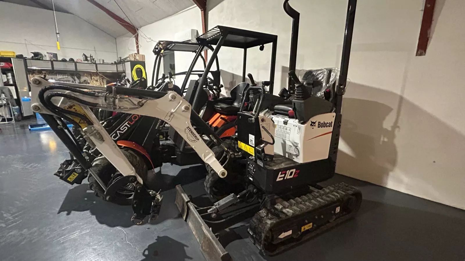 Bobcat e 10 e 10 Koparka 19 943 €