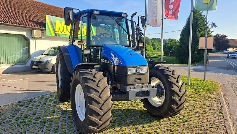 E-FARM: New Holland TL80 - Tractor - id RVWCFQH - 23.300 € - Año: 2001 - Horas: 2237,Potencia del motor: 24,Eslovenia