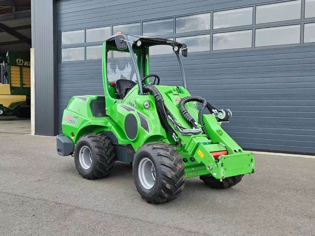 E-FARM: Avant 755i tdl+ mini-shovel - Wheel loader - id 33UT2VP - Year of construction: 2023 - Netherlands