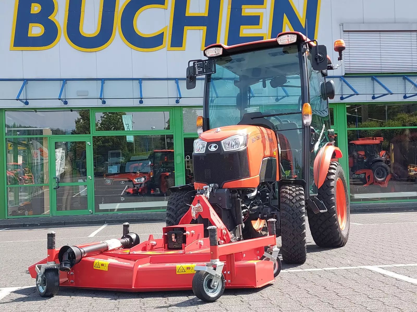 E-FARM: Kubota b2-261 h cab - Traktor - id FXYZK5I - 31 850 € - Rok produkcji: 2025 - Motogodziny: 38,Moc silnika: 24,Niemcy