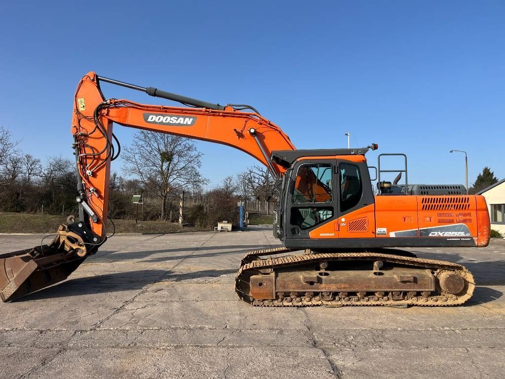 Doosan dx 255 lc-5 Koparka gąsienicowa 59 500 €