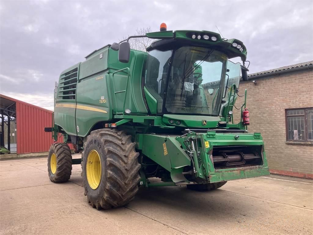 E-FARM: John Deere T670 - Mähdrescher - id RQH1M9K - 198.923 € - Baujahr: 2019 - Vereinigtes Königreich