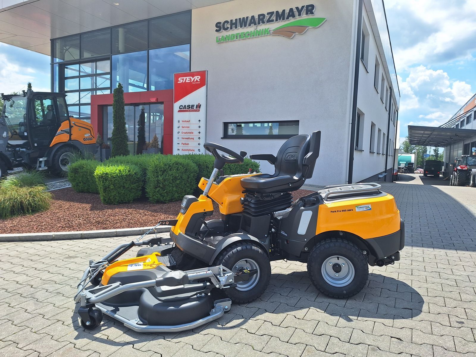 E-FARM: STIGA park pro 900 awx - Tractor - id 2FGMBA3 - Year of construction: 2025 - Austria