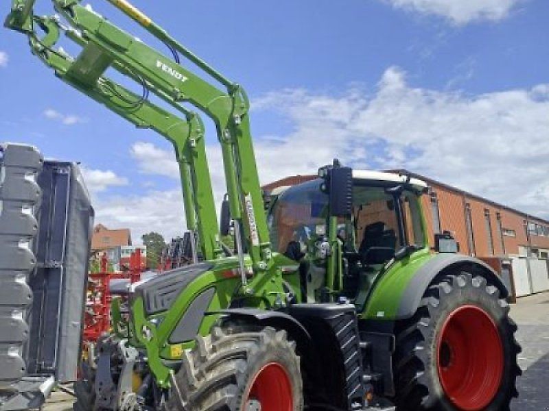 Fendt 718 Vario Profi Plus Tractor €184,900