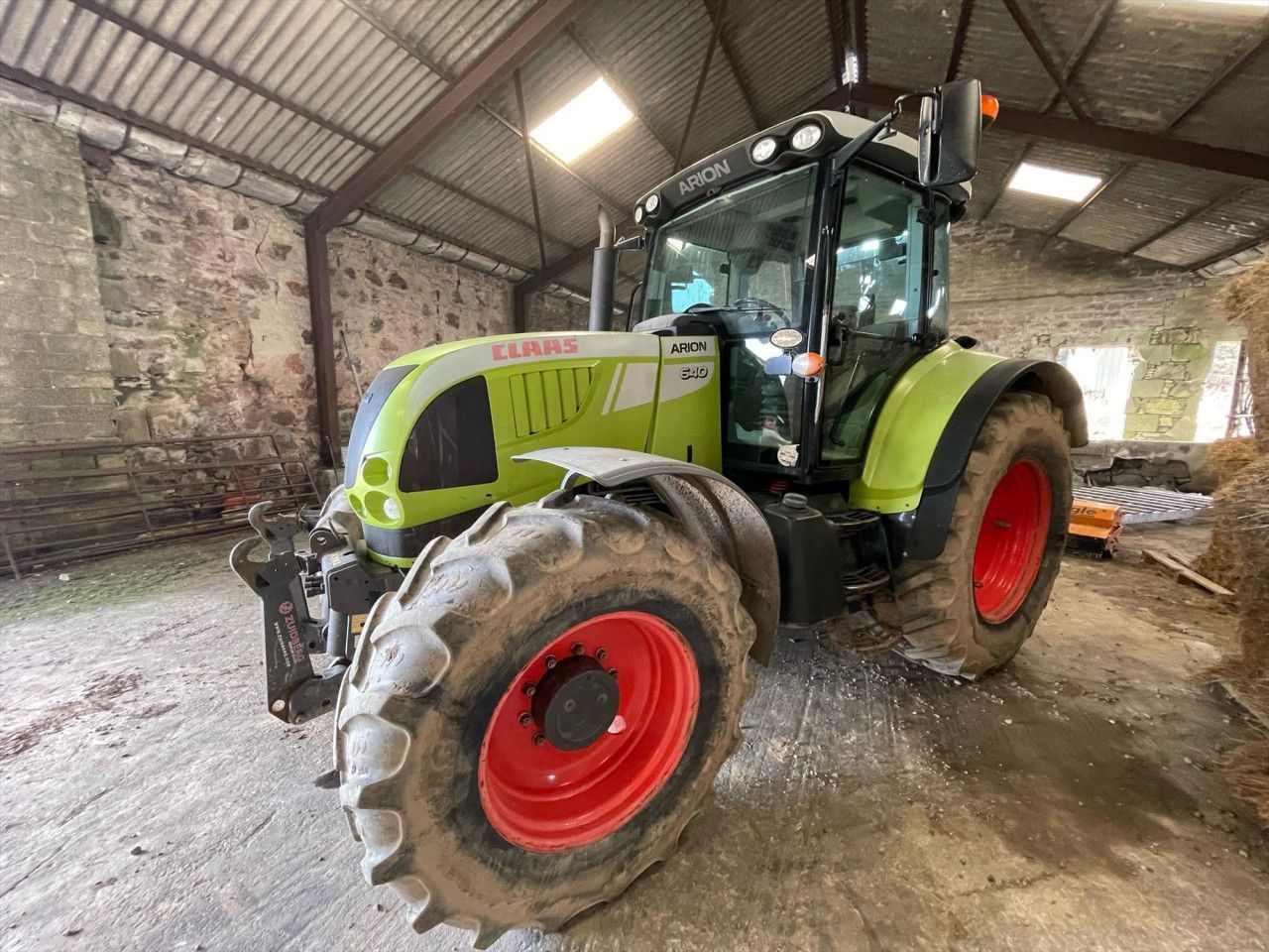 E-FARM: Claas Arion 640 - Traktor - id DGAIHX9 - 29 218 € - Rok produkcji: 2010 - Motogodziny: 5700,Moc silnika: 120,Zjednoczone Królestwo