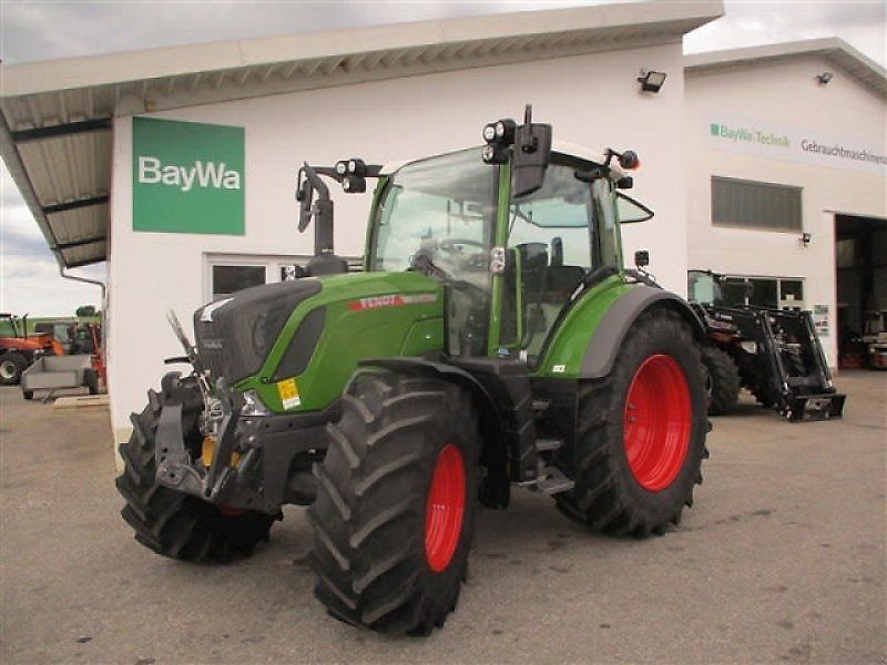 E-FARM: Fendt 313 Vario ProfiPlus - Tracteur - id JMWEGIZ - 116 471 € - Année: 2023 - Lecture du nombre d'heure: 691,Puissance du moteur (chevaux): 123,Allemagne