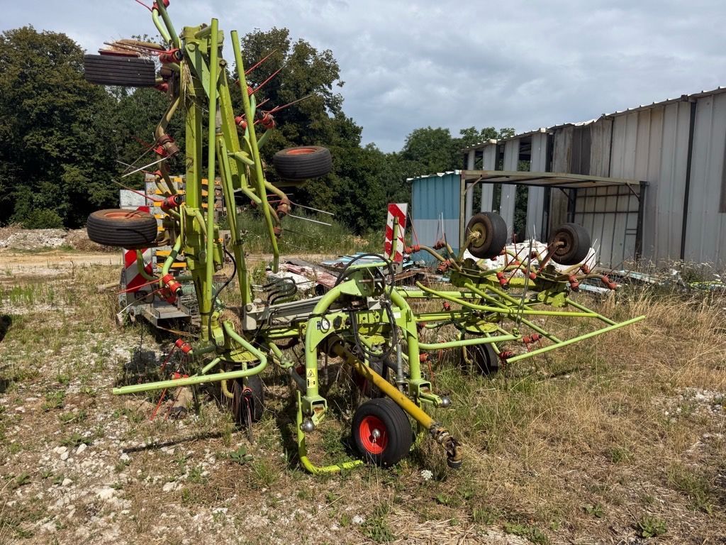 E-FARM: Claas Volto 870 - Tedder - id ATHT2YG - €5,200 - Year of construction: 2013 - France