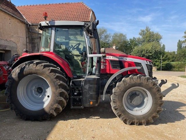Massey Ferguson 7S.180 Traktor