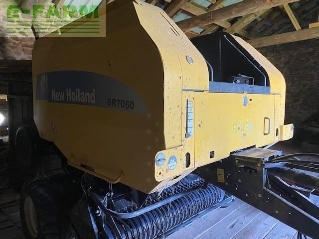 New Holland T 7060 Empacadora 9000 €