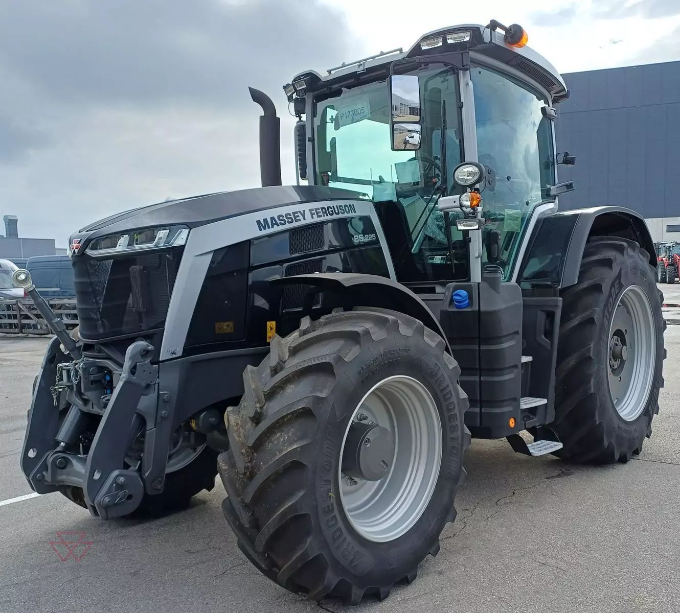 Massey Ferguson MF 8S.225 Traktor 179.000 €