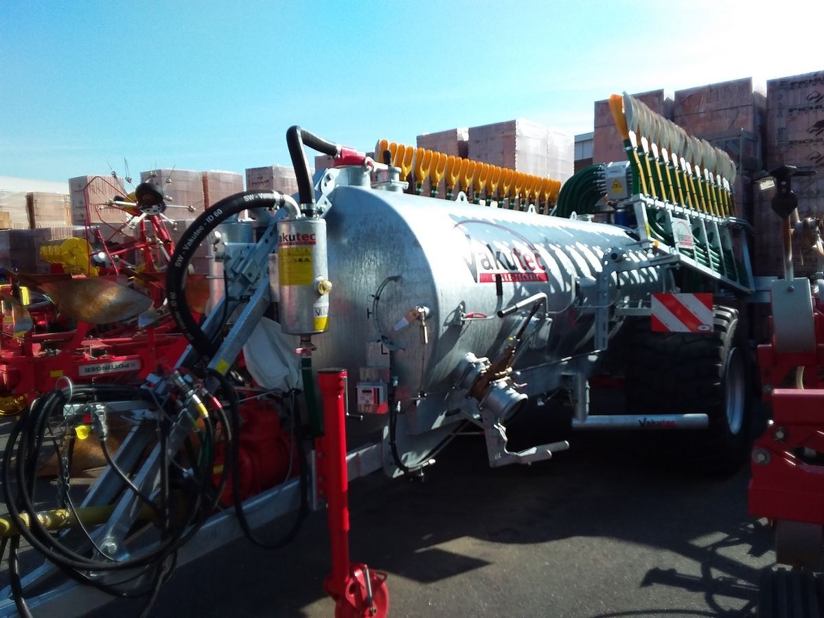 E-FARM: Vakutec va6500 mit varioflex - Tanker - id YTBGJB7 - €56,000 - Year of construction: 2023 - Austria