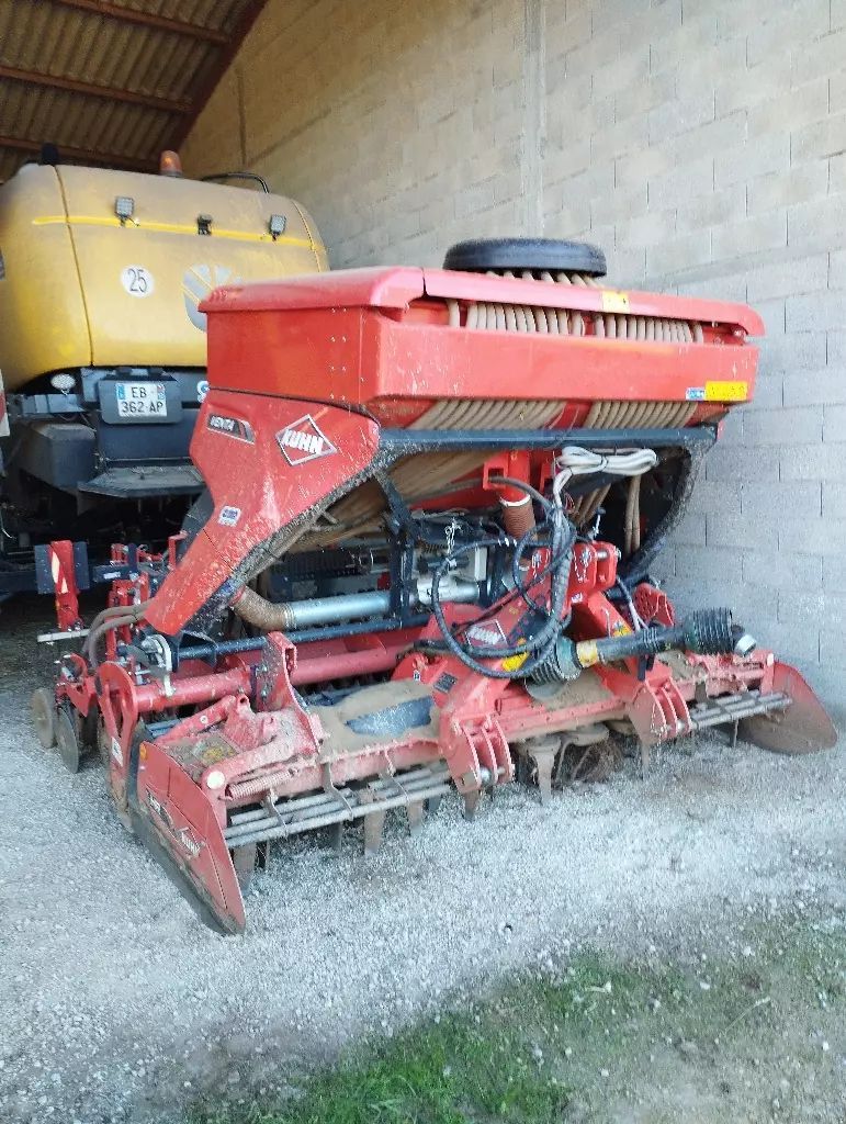 E-FARM: Kuhn disques - Semoir - id NEQR8IY - 32 500 € - Année: 2022 - France