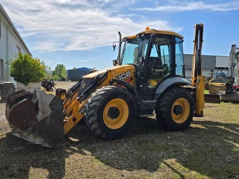 E-FARM: JCB 4cxaec - Retroexcavadora - id VZVTNBX - 44.900 € - Año: 2011 - Francia
