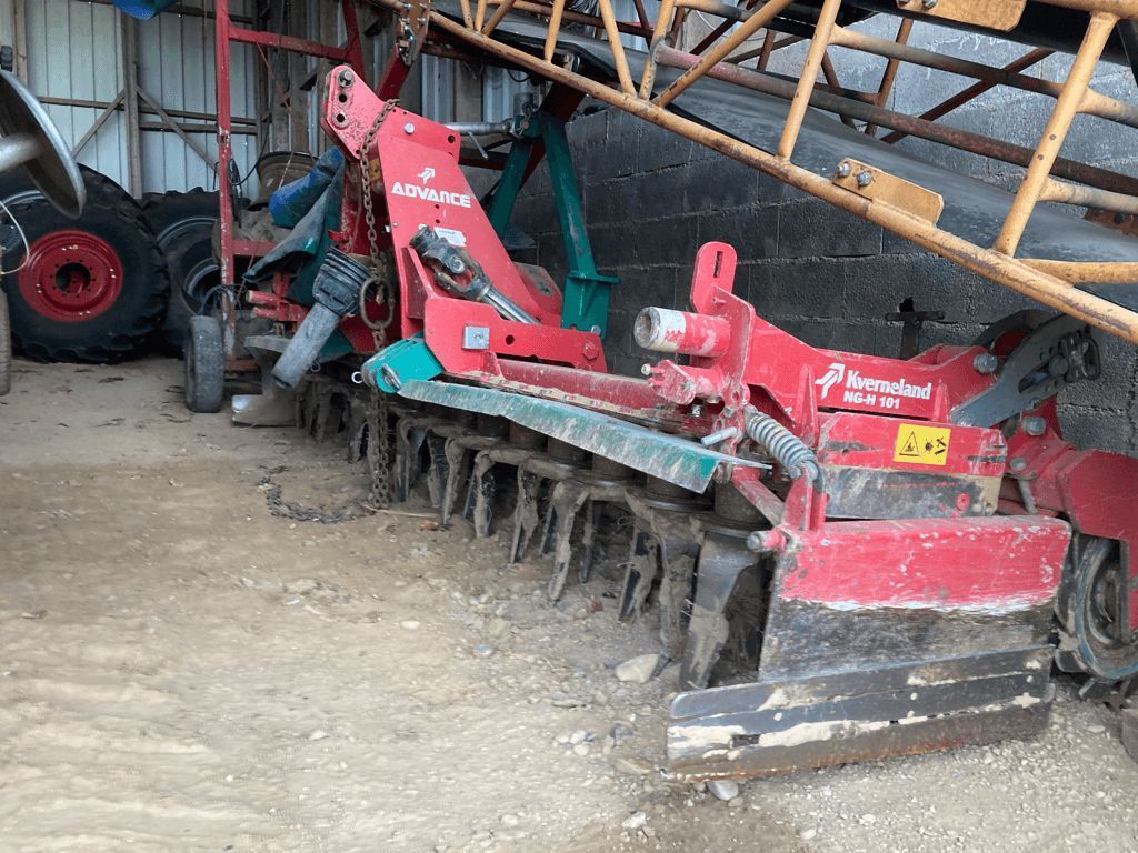 Kverneland advance Power harrow €6,500