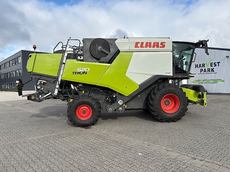 Claas Trion 520 Combine harvester €188,500