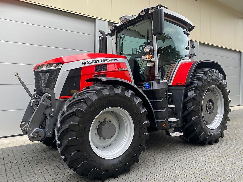 Massey Ferguson 8S.305 Tractor €174,000