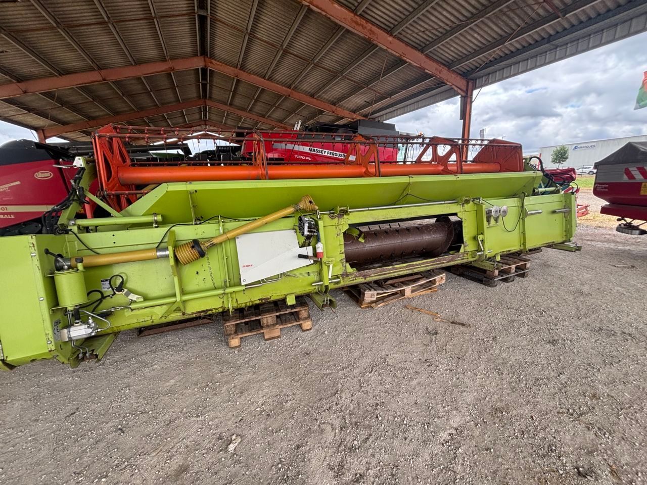 E-FARM: Claas v600 - Header - id XUPGBXF - €11,000 - France