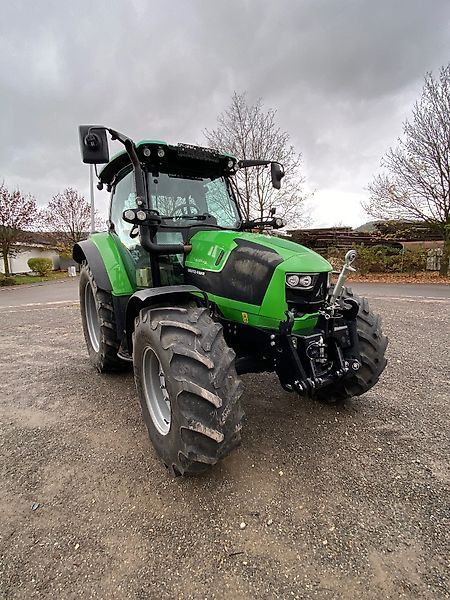 E-FARM: Deutz-Fahr 5130 TTV - Tractor - id GVAV8FT - 68.500 € - Año: 2016 - Horas: 2.400,Alemania