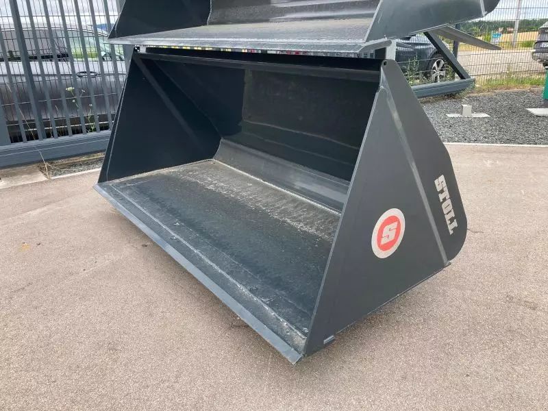 E-FARM: STOLL robust m 2,40 - Adjunto - id ZUSVYKK - 1504 € - Año: 2023 - Alemania