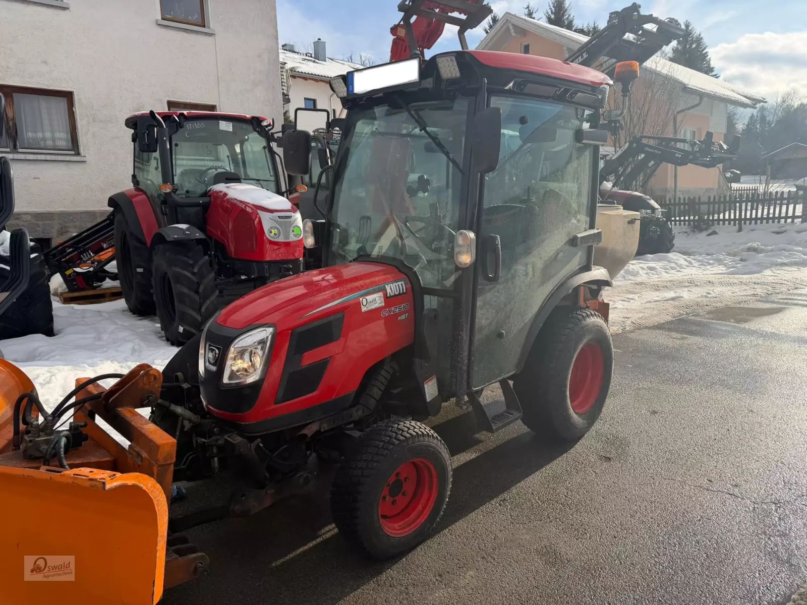 Kioti CX2510 HST Tractor €16,807