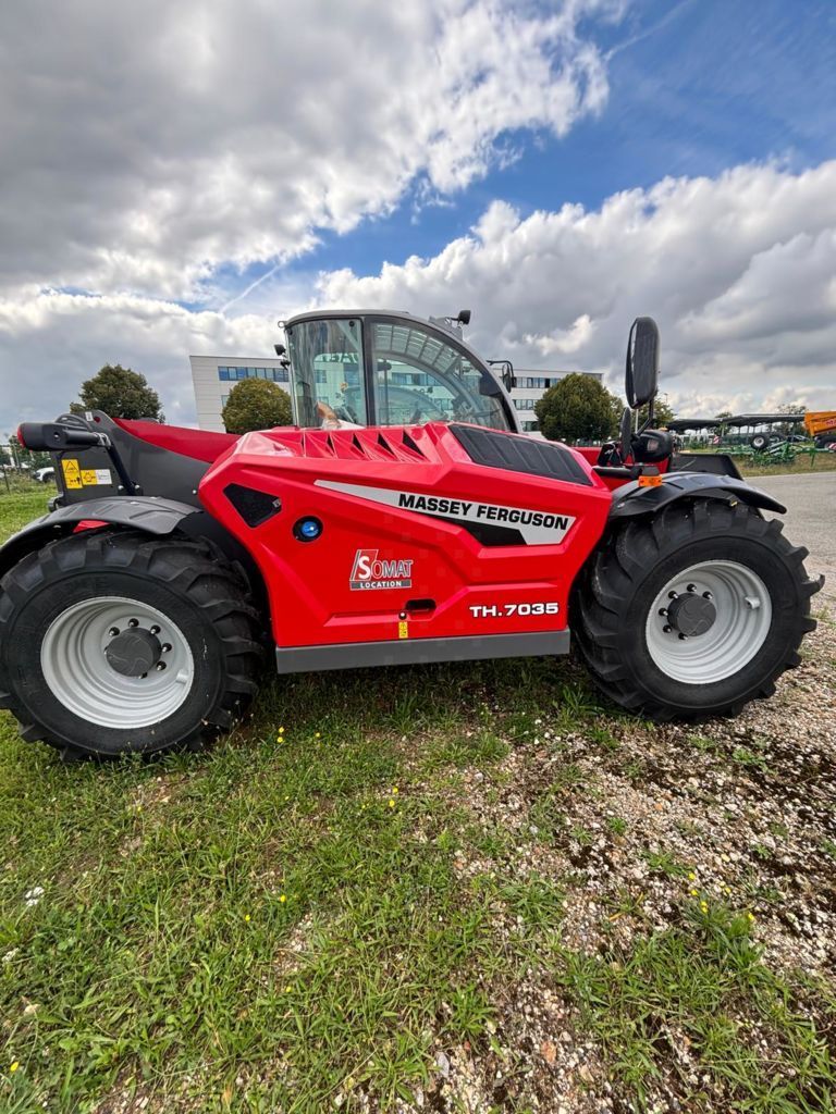 E-FARM: Massey Ferguson th.7035 - Ładowacz teleskopowy - id JN1ELNI - 78 000 € - Rok produkcji: 2023 - Motogodziny: 500,Francja