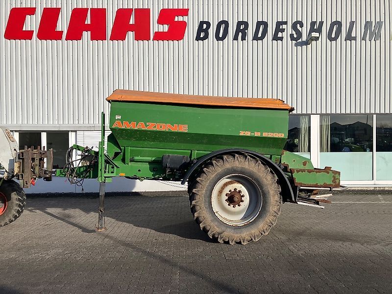 E-FARM: Amazone ZG-B 8200 Ultra Hydro - Fertiliser spreader - id 4D5MZIT - €14,900 - Year of construction: 2009 - Germany