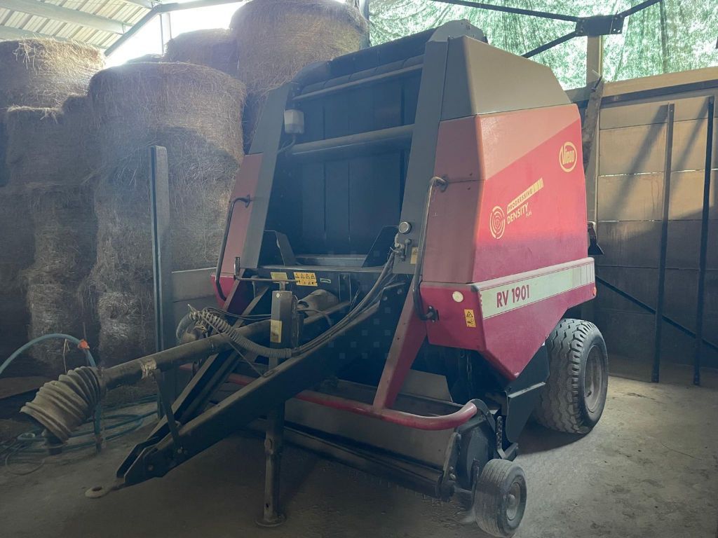 E-FARM: Vicon RV 1901 - Pressa - id SLTITCV - 8.000 € - Anno di costruzione: 2006 - Balle prodotte: 9.000,Francia